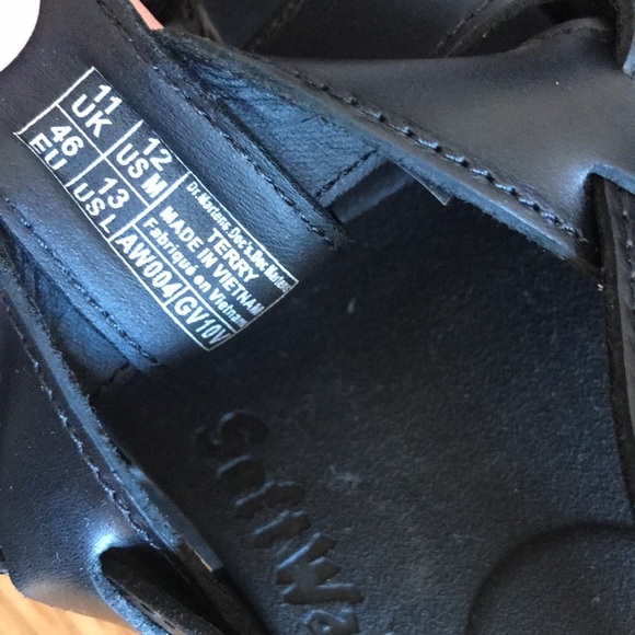 New Dr Martens Terry Sandal 12 or 13 black sandals